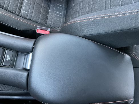 Used 2025 Honda HR-V Sport image 31