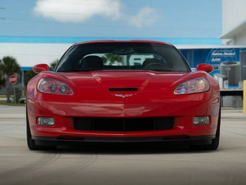 Used 2009 Chevrolet Corvette Z06 w/ Preferred Equipment Group RWD image 11