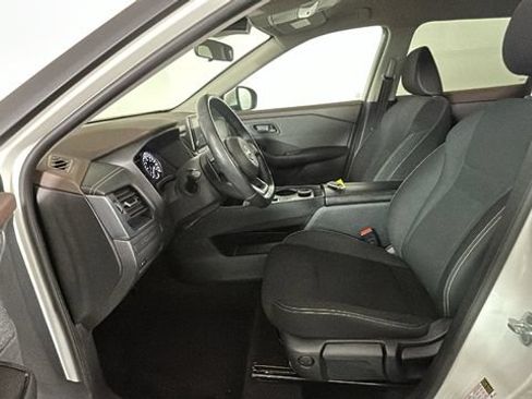 Used 2023 Nissan Rogue S AWD/4WD image 11