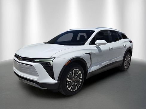 Used 2024 Chevrolet Blazer EV LT AWD/4WD image 2