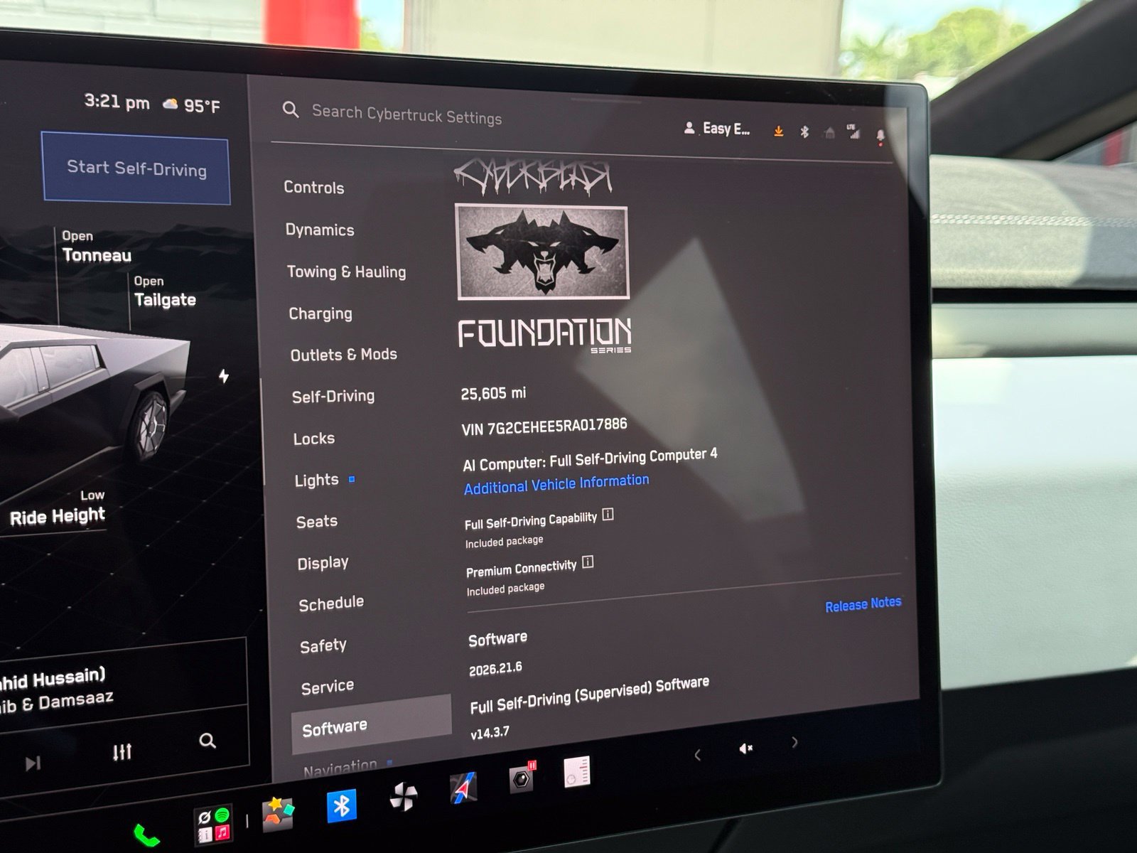 Used 2024 Tesla Cybertruck Cyberbeast AWD/4WD image 23