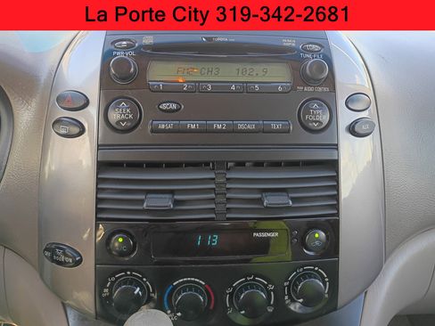 Used 2006 Toyota Sienna LE image 19