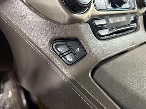 Used 2017 GMC Yukon XL Denali w/ Open Road Package image 20