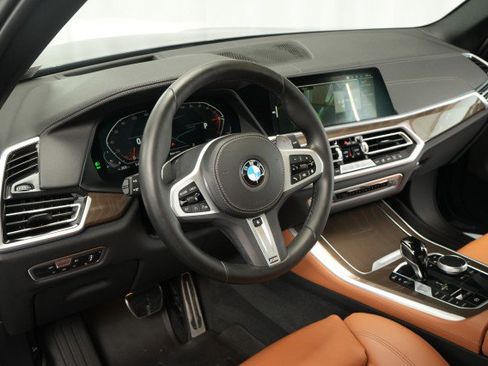 Used 2022 BMW X5 xDrive40i w/ M Sport Package AWD/4WD image 36