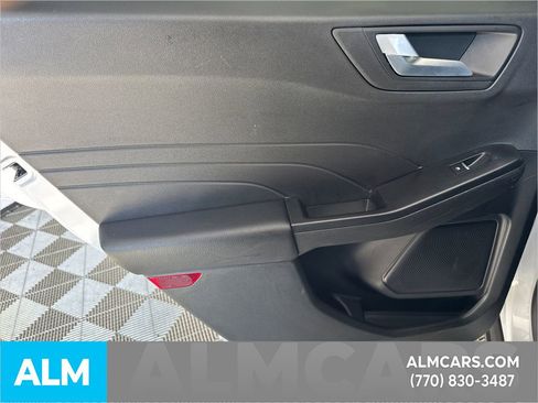 Used 2025 Ford Escape ST-Line image 25