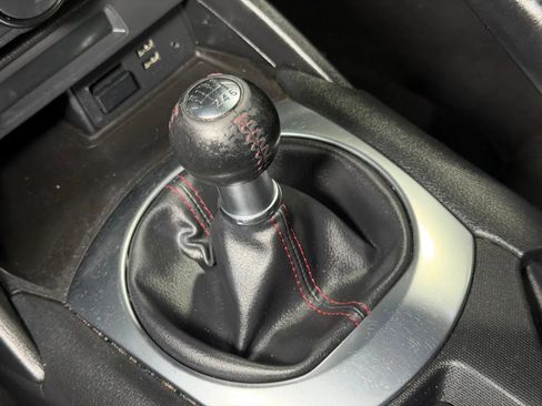Used 2016 MAZDA MX-5 Miata Club RWD image 25