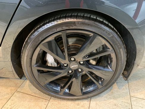 Used 2023 Genesis G70 3.3T w/ Sport Prestige Package image 11