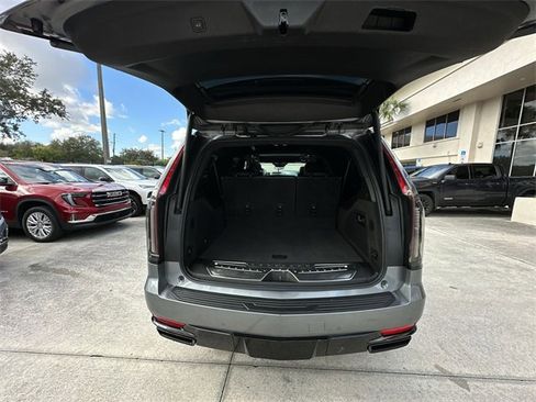 Certified 2021 Cadillac Escalade ESV Sport Platinum w/ Heavy-Duty Trailer Package image 31