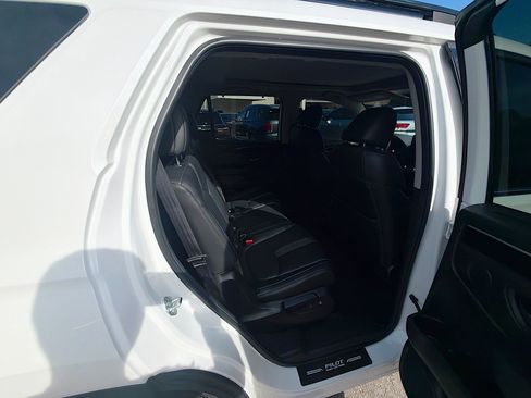 Used 2023 Honda Pilot Touring image 29