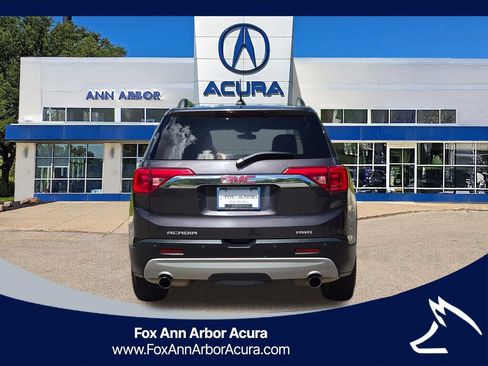 Used 2017 GMC Acadia SLT AWD/4WD image 4