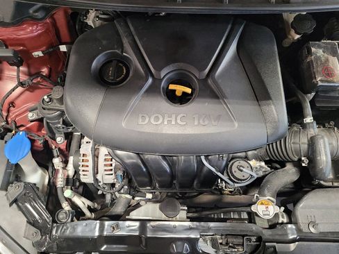 Used 2016 Hyundai Elantra SE FWD image 30