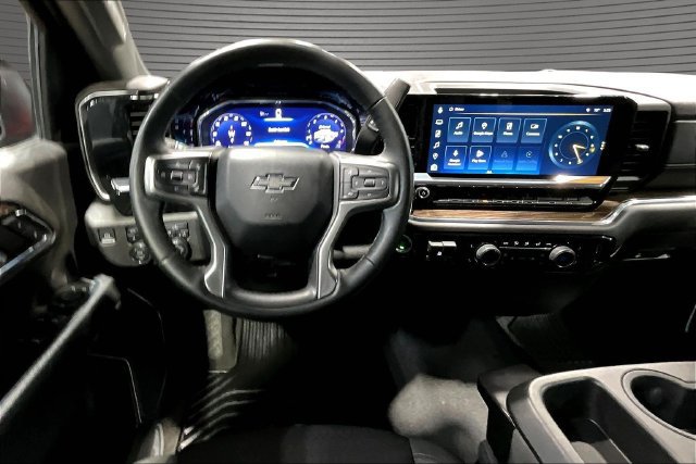 Certified 2024 Chevrolet Silverado 1500 RST w/ Z71 Off-Road Package AWD/4WD image 9