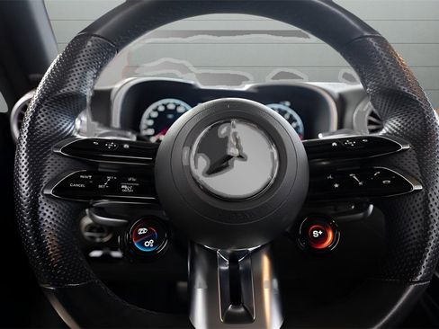 Used 2022 Mercedes-Benz SL 55 AMG 4MATIC image 23