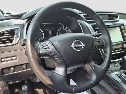 Used 2023 Nissan Murano SV image 12