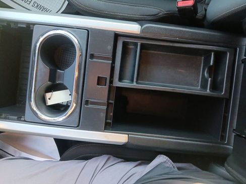 Used 2021 Nissan Titan SV w/ SV Convenience Package image 26