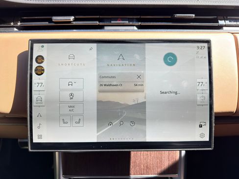 Used 2025 Land Rover Range Rover SE image 17