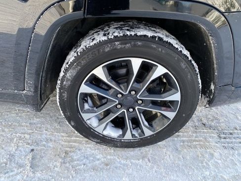 Used 2023 Jeep Grand Cherokee L Overland image 16