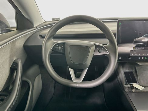 Used 2025 Tesla Model 3 Long Range RWD image 16