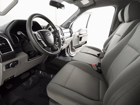 Used 2017 Ford F250 XLT image 32