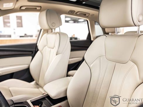 Used 2024 Audi Q5 2.0T Premium Plus w/ Premium Plus Package image 19