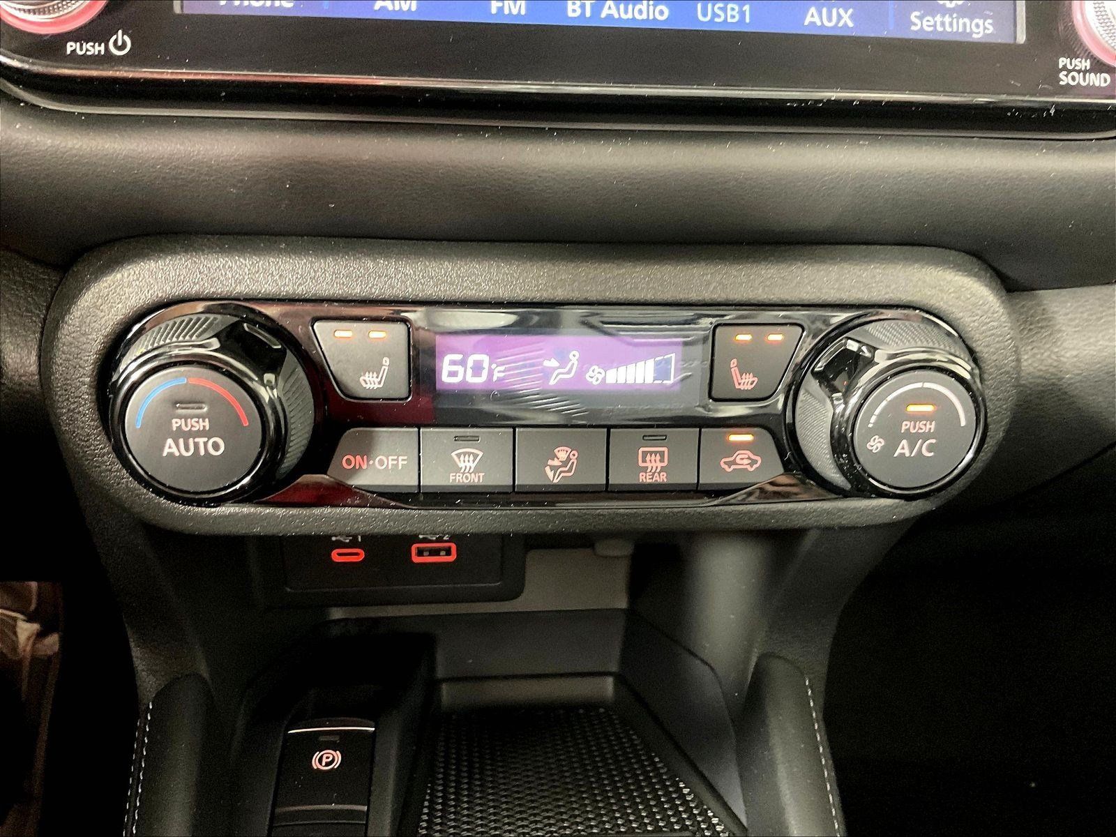 Used 2024 Nissan Kicks SR w/ SR Premium Package FWD image 34