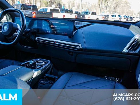 Used 2023 BMW iX xDrive50 image 24