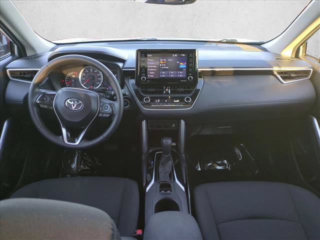 Certified 2022 Toyota Corolla Cross LE w/ Moonroof Package AWD/4WD image 18