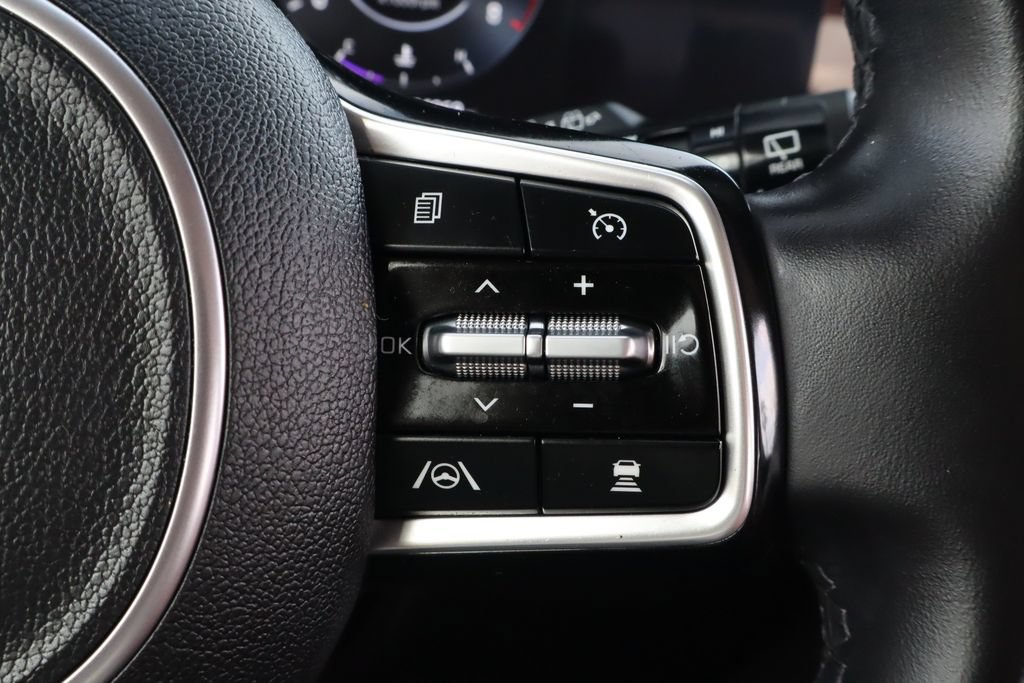 Used 2024 Kia Carnival SX FWD image 24