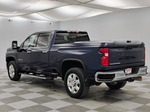 Used 2021 Chevrolet Silverado 2500 LTZ w/ LTZ Premium Package image 10