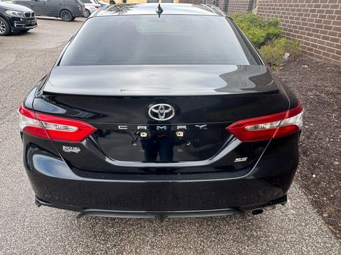 Used 2020 Toyota Camry SE image 29