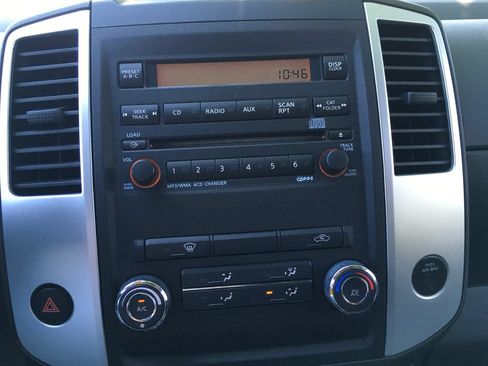 Used 2012 Nissan Frontier SV w/ Sport Appearance Pkg AWD/4WD image 15