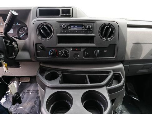 Used 2023 Ford E-450 and Econoline 450 Super Duty w/ Power Windows & Locks Group RWD image 17