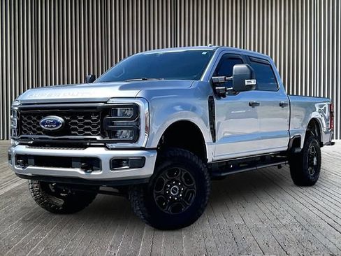 Used 2024 Ford F250 XL w/ STX Appearance Package AWD/4WD image 1