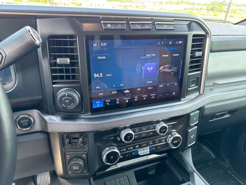 Used 2024 Ford F350 Platinum AWD/4WD image 15