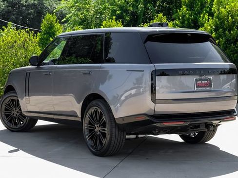 New 2026 Land Rover Range Rover Long Wheelbase SE AWD/4WD image 11