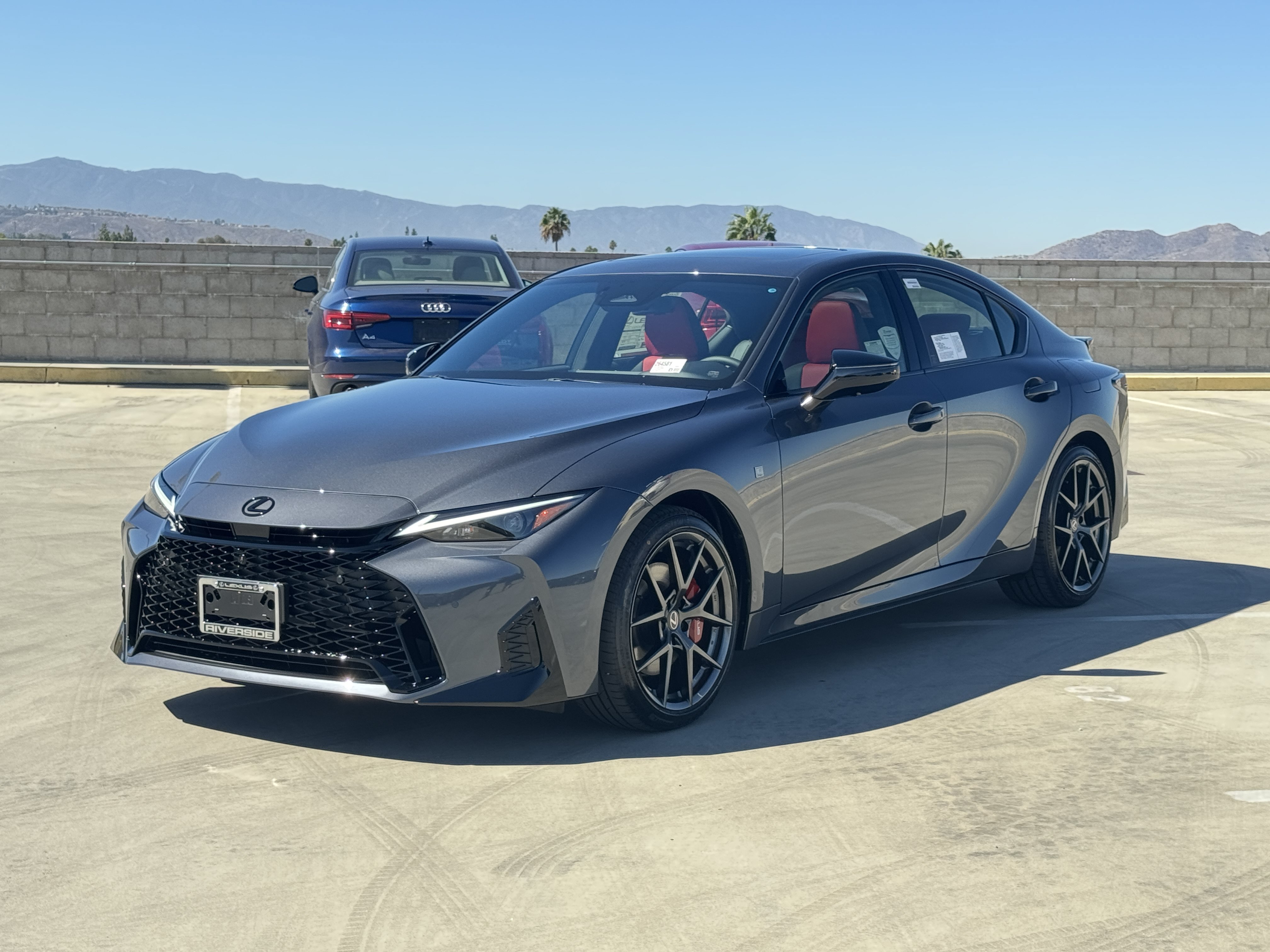 Used 2025 Toyota Camry XSE FWD image 4