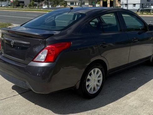 Used 2015 Nissan Versa S Plus image 3