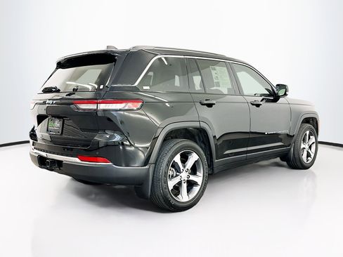 Used 2022 Jeep Grand Cherokee Limited 4xe w/ MOPAR Finishing Package image 9