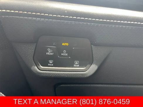 Used 2024 Volkswagen Atlas SE AWD/4WD image 25