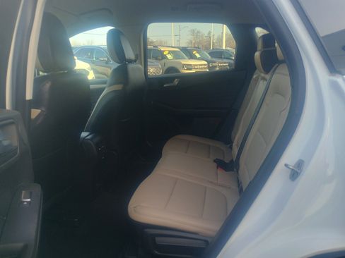 Used 2021 Ford Escape SEL w/ Technology Package image 18