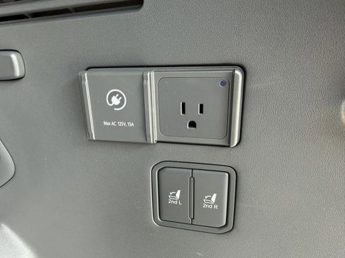 Used 2024 Kia EV9 Light Long Range image 61