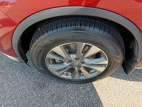 Used 2017 Nissan Murano SV w/ Premium Package FWD image 31