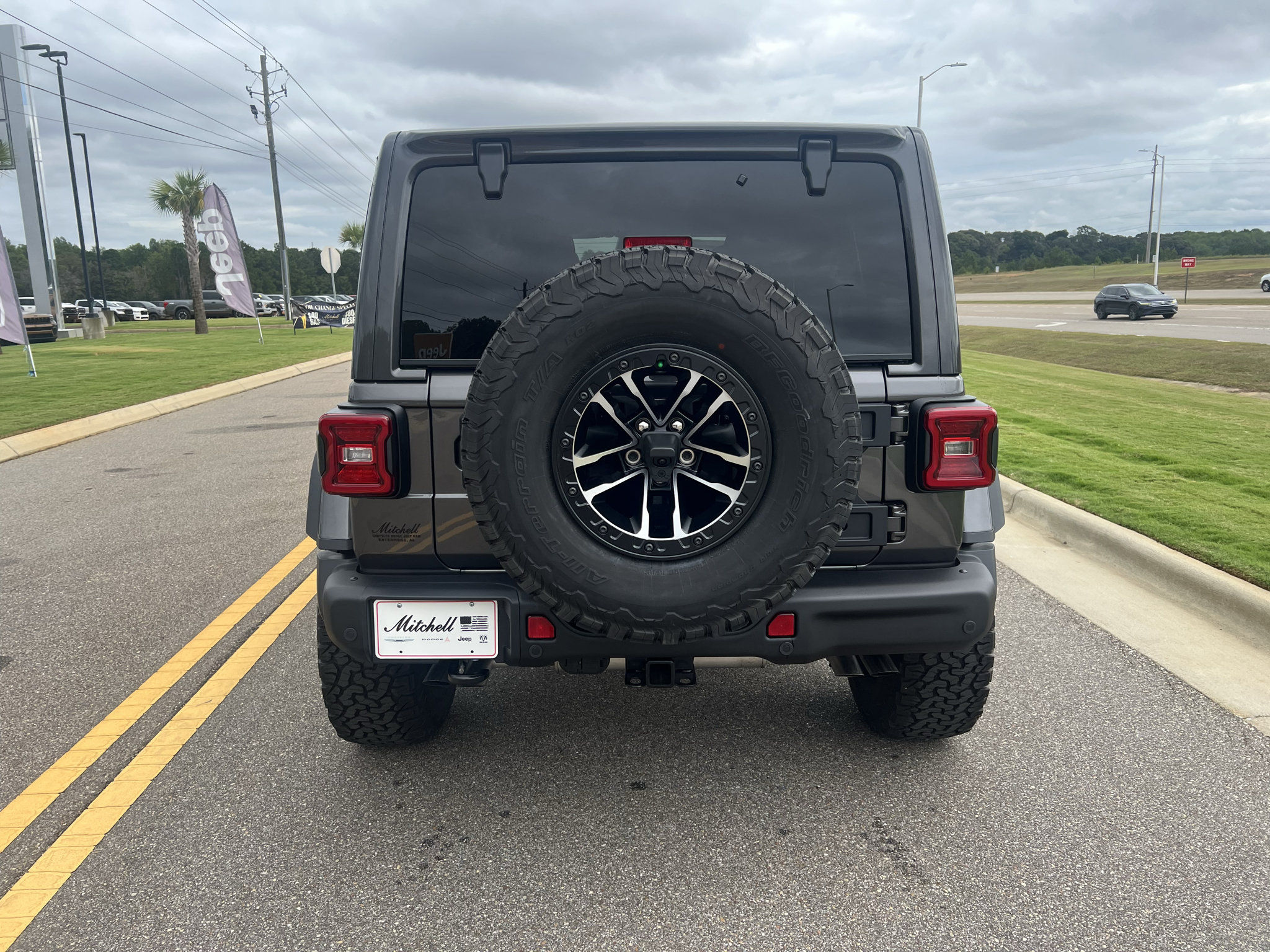 New 2027 Jeep Wrangler Unlimited Rubicon 392 AWD/4WD image 11
