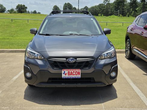 Used 2022 Subaru Crosstrek 2.5i Sport w/ Moonroof Package AWD/4WD image 2