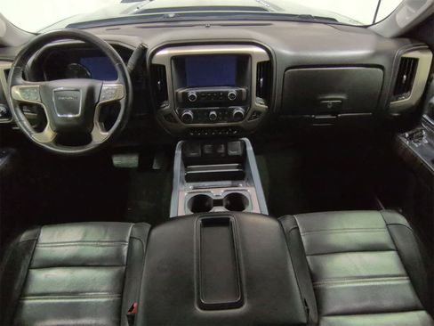 Used 2015 GMC Sierra 2500 Denali w/ Duramax Plus Package image 16