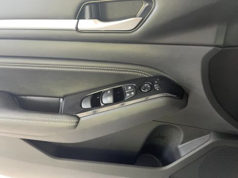 Used 2020 Nissan Altima 2.5 SL AWD/4WD image 16