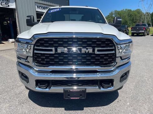 Used 2024 RAM 2500 Big Horn AWD/4WD image 2