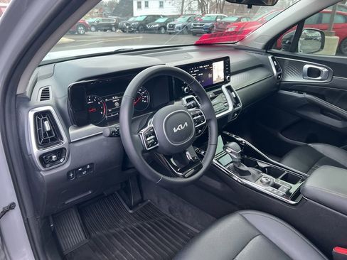 Certified 2022 Kia Sorento SX image 6