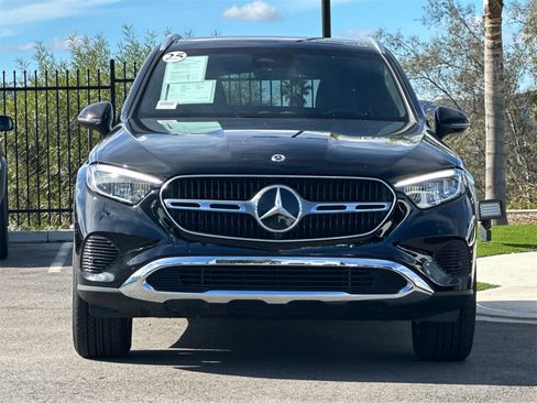 Certified 2025 Mercedes-Benz GLC 300 image 9