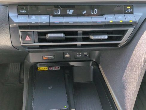Used 2025 Toyota Camry LE w/ Convenience Package FWD image 27
